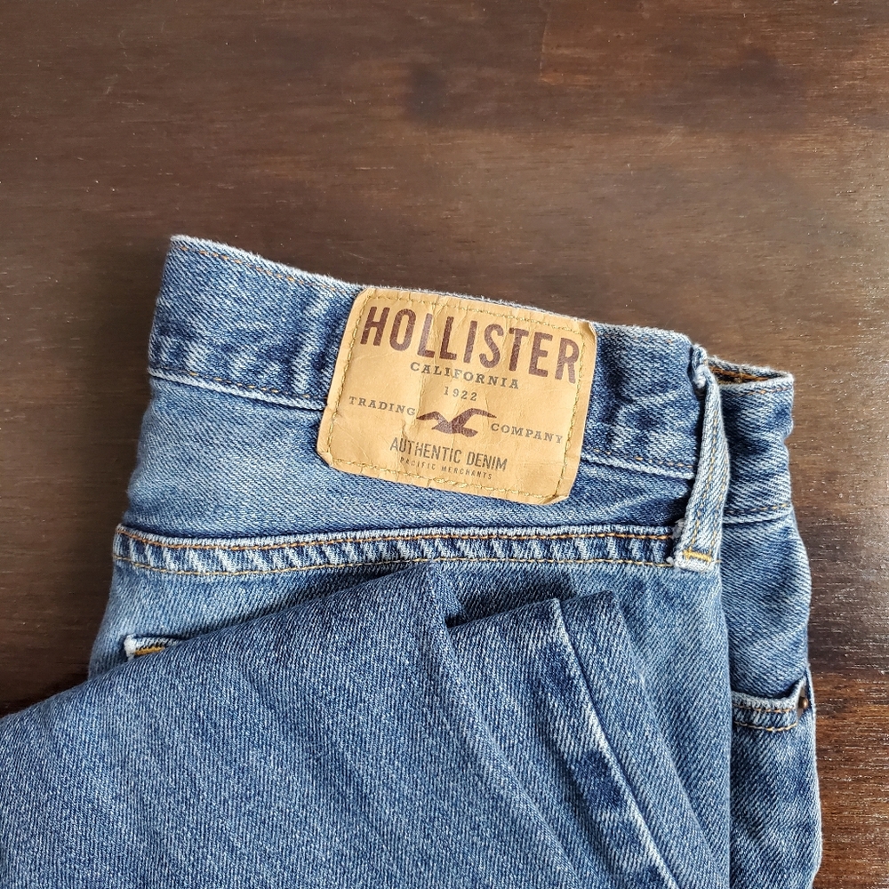 Hollister NWOT slim straight button fly jeans